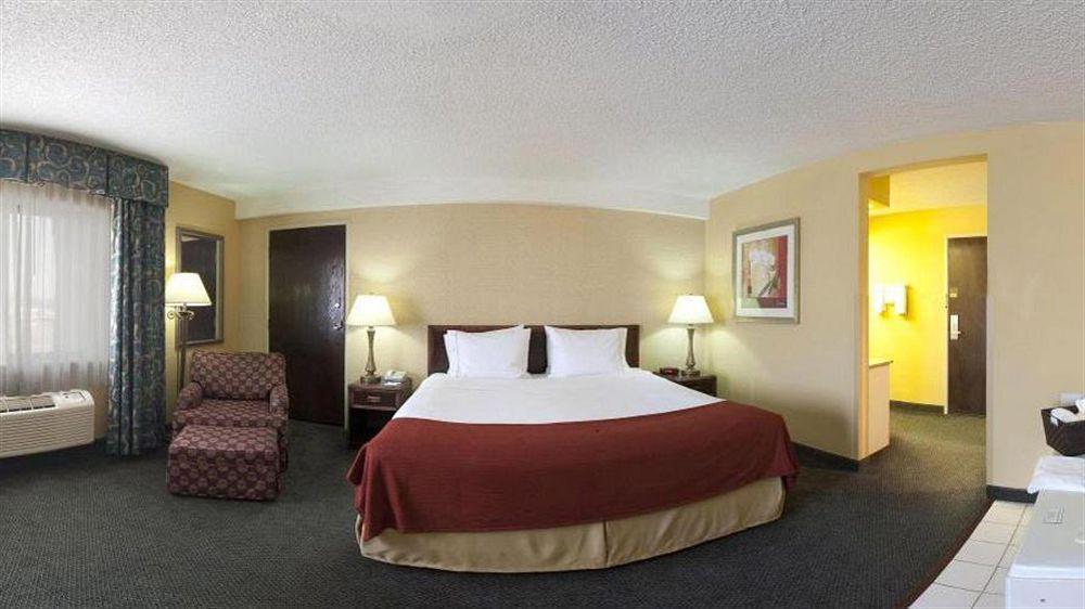 Holiday Inn Express Hotel Fort Campbell-Oak Grove By Ihg Экстерьер фото